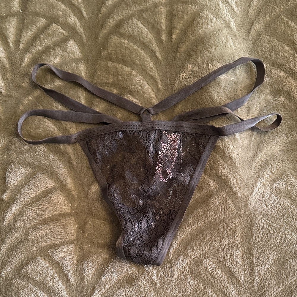 NWT Victorias Secret G String size xs